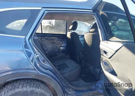 2022 Subaru Outback Premium z USA, uszkodzony, nr VIN 4S4BTADC8N3116915